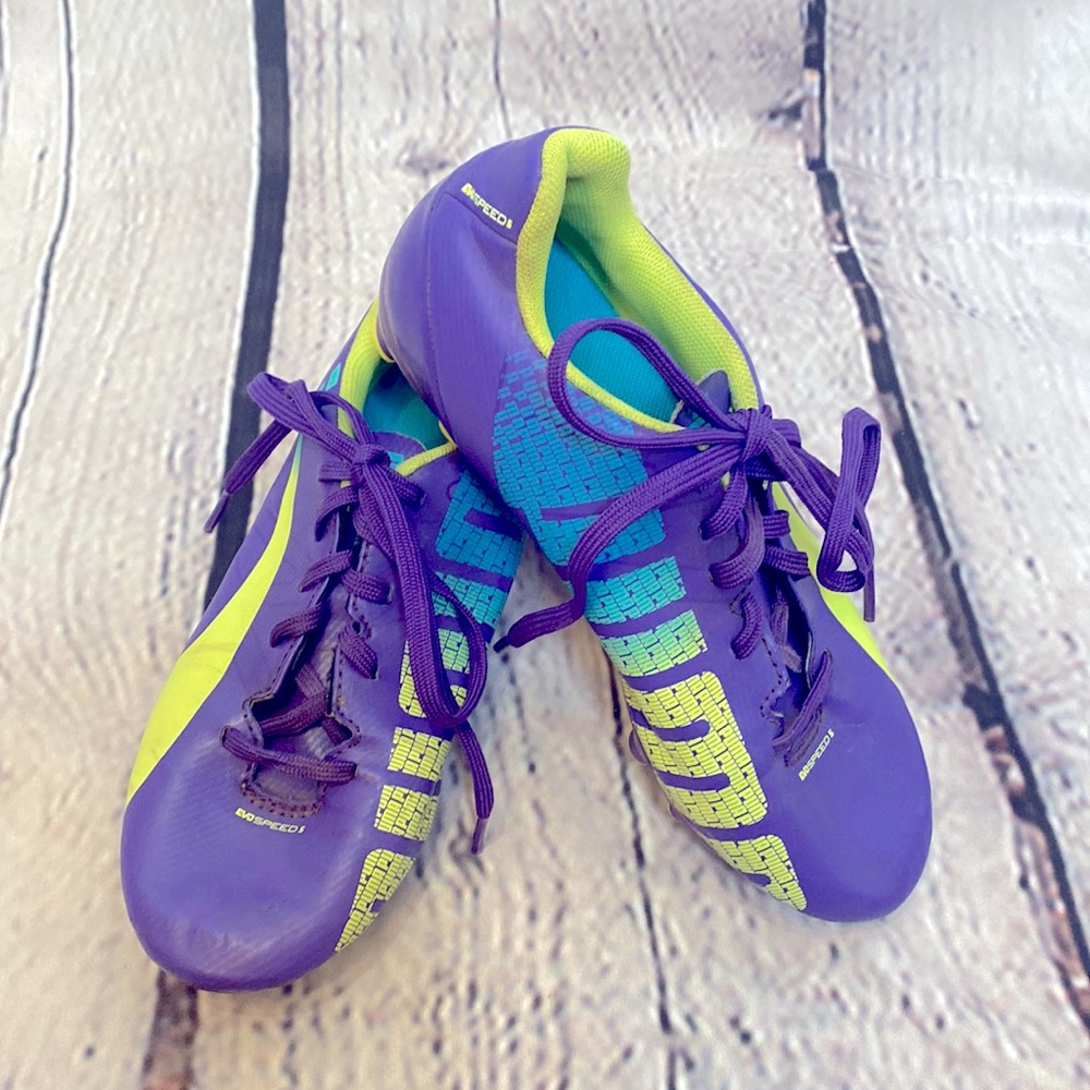 Puma Purple & Lime Green Uni-Sex Soccer Sneakers Size 13.5 Excellent Condition